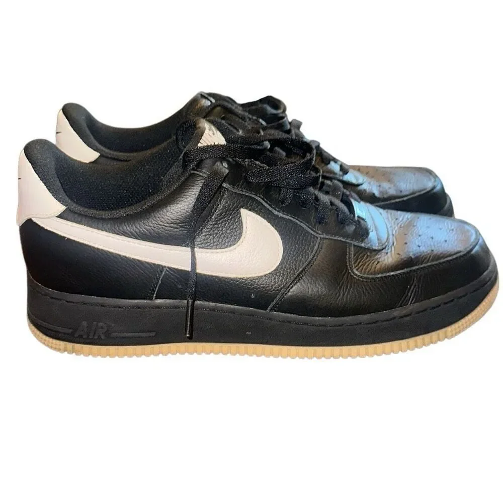 Nike Air Force 1 Low size men’s 10.5 Sneaker Black White gum sole